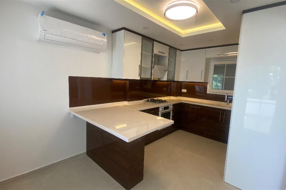 Bodrum Mutlu Sitesi Yenilenmiş Manzaralı Dubleks Villa