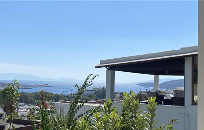 Bodrum Mutlu Sitesi Yenilenmiş Manzaralı Dubleks Villa