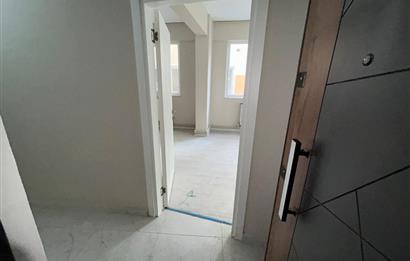 C21 BAL'DAN ÇARŞI-YEŞİLLİ CAMİİ MEYDANI MEVKİİ SATILIK 2+1 DAİRE