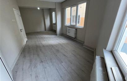 C21 BAL'DAN ÇARŞI-YEŞİLLİ CAMİİ MEYDANI MEVKİİ SATILIK 2+1 DAİRE