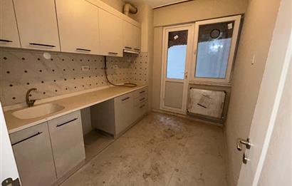 C21 BAL'DAN ÇARŞI-YEŞİLLİ CAMİİ MEYDANI MEVKİİ SATILIK 2+1 DAİRE