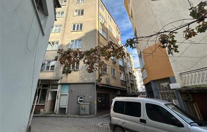 C21 BAL'DAN ÇARŞI-YEŞİLLİ CAMİİ MEYDANI MEVKİİ SATILIK 2+1 DAİRE