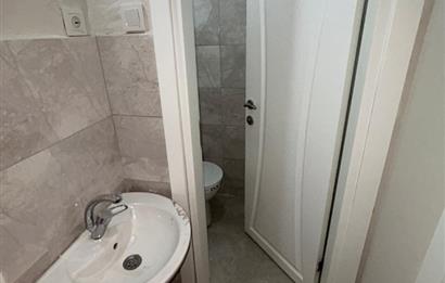 C21 BAL'DAN ÇARŞI-YEŞİLLİ CAMİİ MEYDANI MEVKİİ SATILIK 2+1 DAİRE