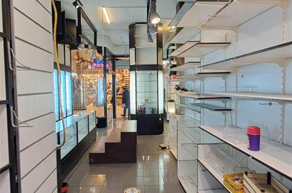 İSTİKLAL CADDESİ ATLAS PASAJININ EN BÜYÜK DÜKKANI SATILIK