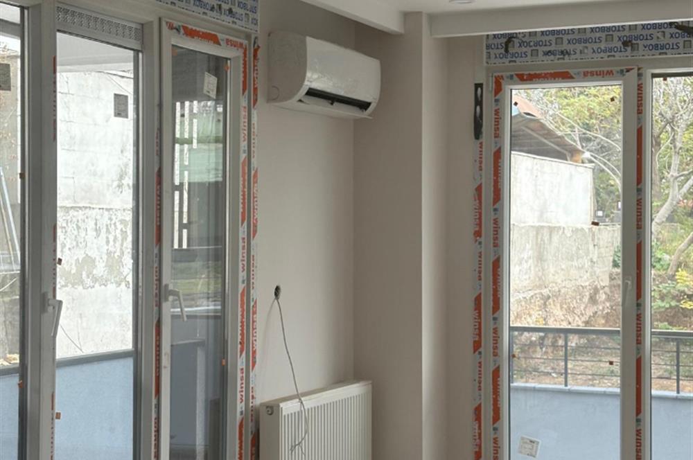 TABELA DEĞERİ YÜKSEK CADDE ÜZERİ 3 BÖLÜMLÜ BİRLEŞEBİLİR DÜKKAN