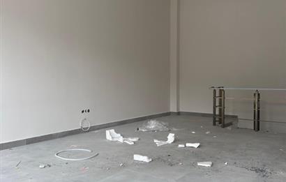 TABELA DEĞERİ YÜKSEK CADDE ÜZERİ 3 BÖLÜMLÜ BİRLEŞEBİLİR DÜKKAN