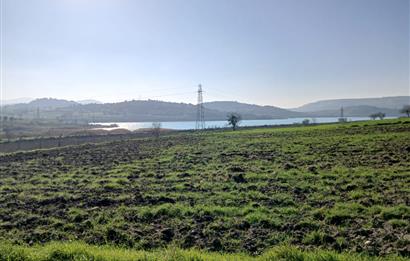 C21 LOCA'DAN BİGADİÇ ÇAMKÖY'DE GÖL MANZARALI 878M2 SATILIK TARLA