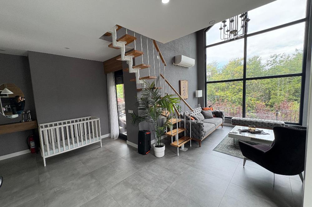 SAPANCA DA DOĞA İÇERİSİNDE MÜSTAKİL EŞYALI HAVUZLU VİLLA