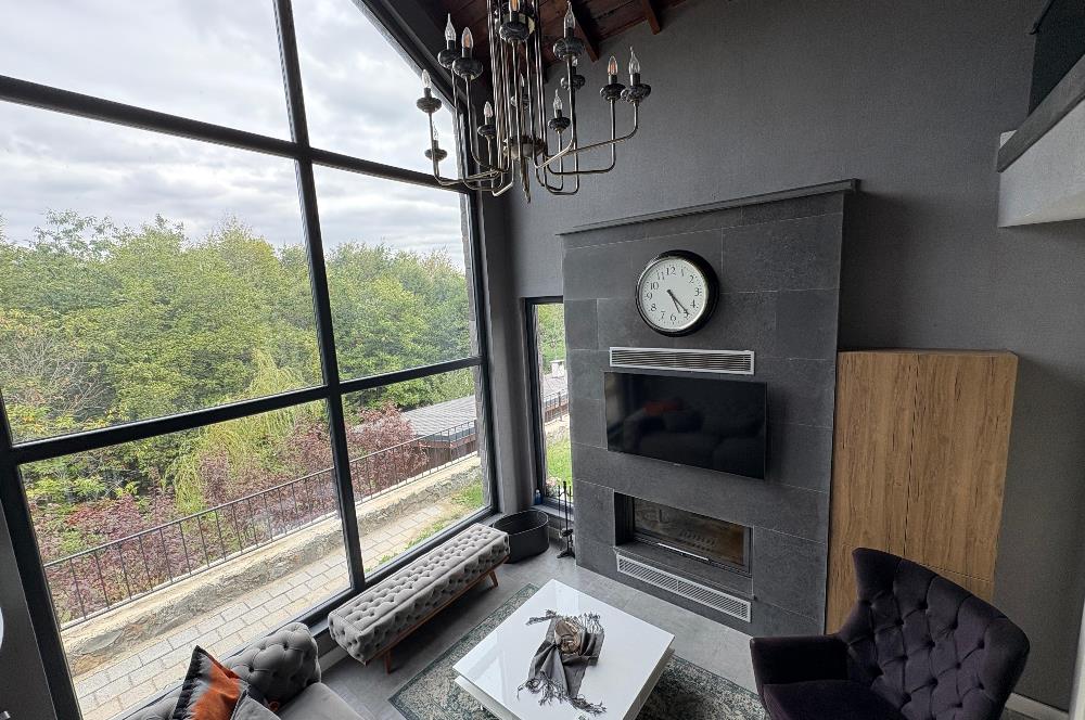 SAPANCA DA DOĞA İÇERİSİNDE MÜSTAKİL EŞYALI HAVUZLU VİLLA