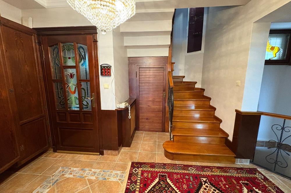 BAŞİSKELE SEVGİ DOĞA SİTESİ DENİZ VE ORMAN MANZARALI VİLLA