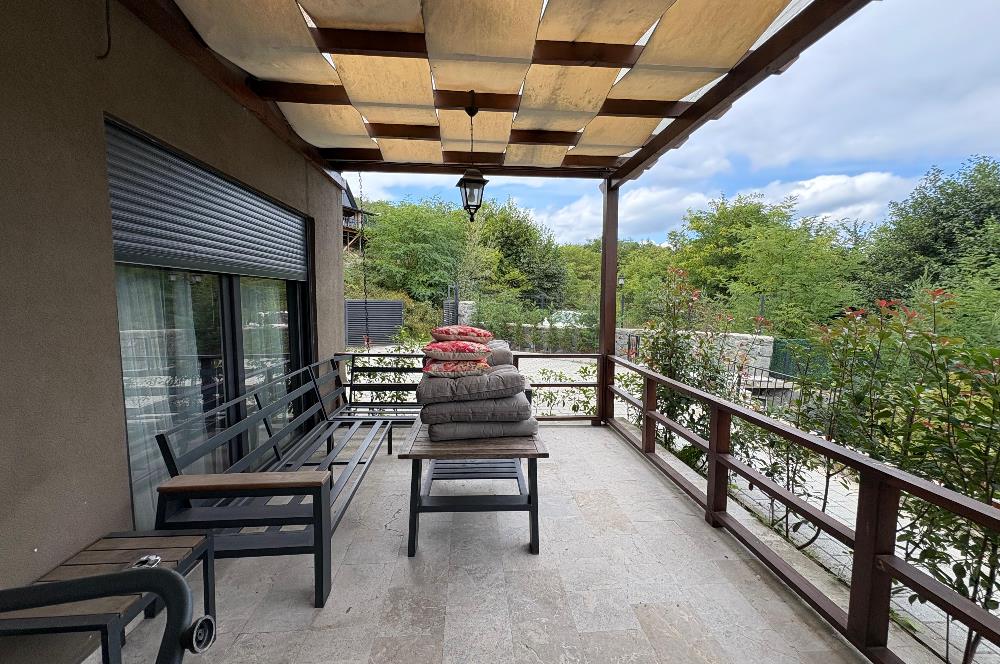 SAPANCA DA DOĞA İÇERİSİNDE MÜSTAKİL EŞYALI HAVUZLU VİLLA