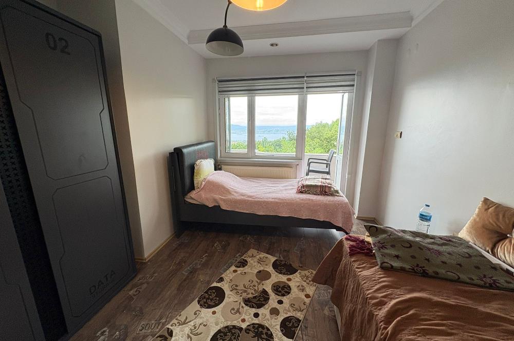 BAŞİSKELE SEVGİ DOĞA SİTESİ DENİZ VE ORMAN MANZARALI VİLLA