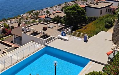 Bodrum Gündoğan Kızılburunda Eşsiz Deniz Manzaralı Satılık Daire