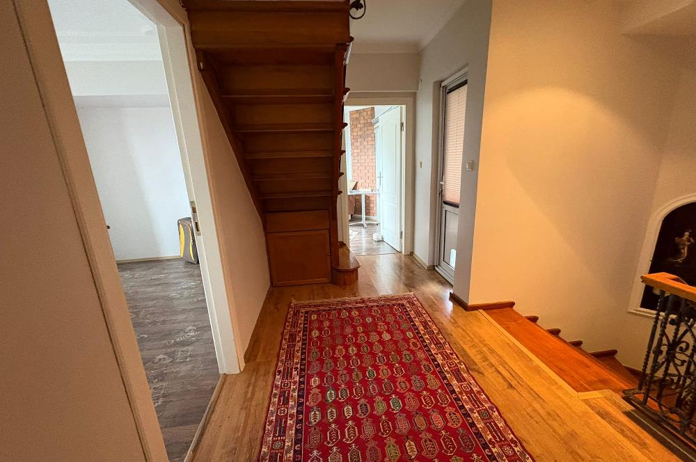 BAŞİSKELE SEVGİ DOĞA SİTESİ DENİZ VE ORMAN MANZARALI VİLLA