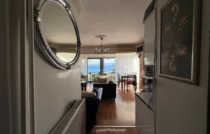 Yeni Foça Petra Koyu'nda Muhteşem Manzaralı Triplex Villa