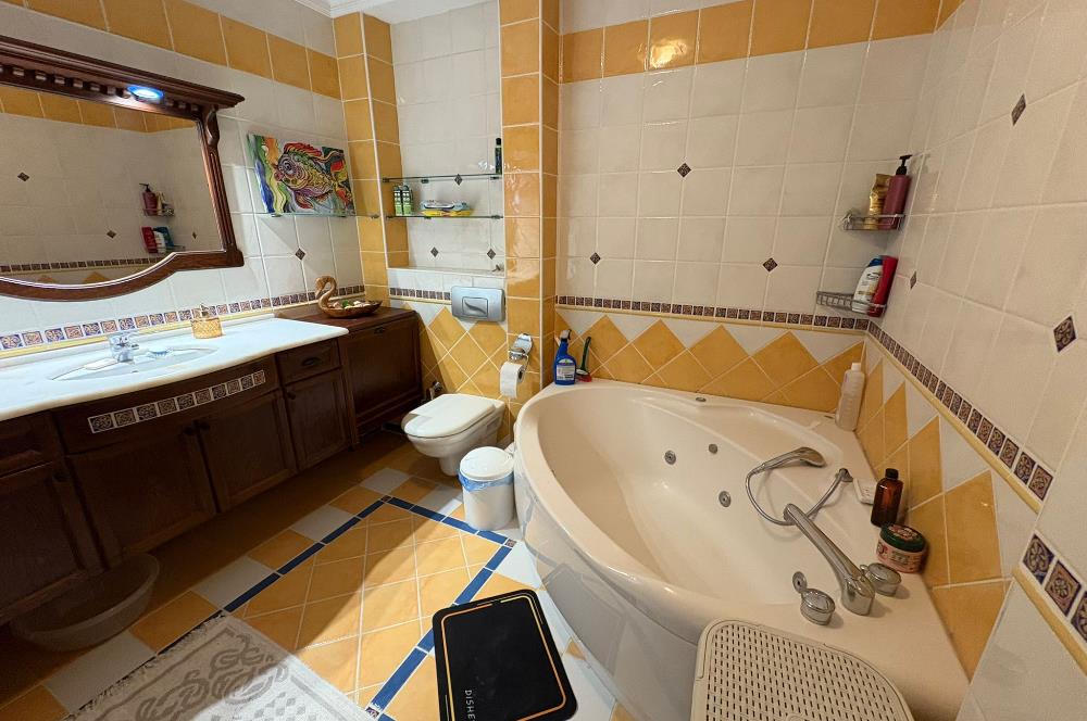 BAŞİSKELE SEVGİ DOĞA SİTESİ DENİZ VE ORMAN MANZARALI VİLLA