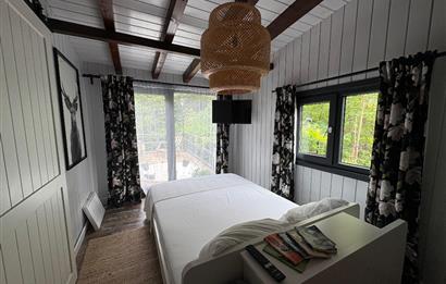 SAPANCA DA PRESTİJLİ YAŞAM DOĞA İÇİNDE SATILIK İKİ VİLLA