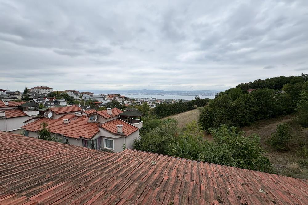 BAŞİSKELE SEVGİ DOĞA SİTESİ DENİZ VE ORMAN MANZARALI VİLLA