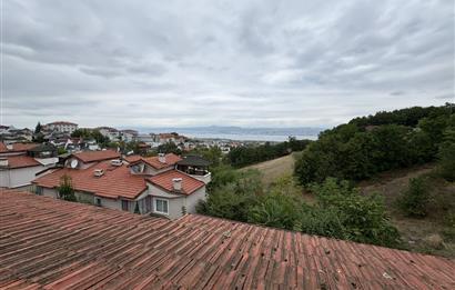 BAŞİSKELE SEVGİ DOĞA SİTESİ DENİZ VE ORMAN MANZARALI VİLLA