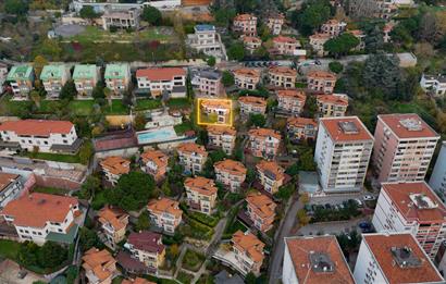 YAKACIK'TA BUTİK SİTE İÇERİSİNDE 5+2 MUHTEŞEM SATILIK VİLLA