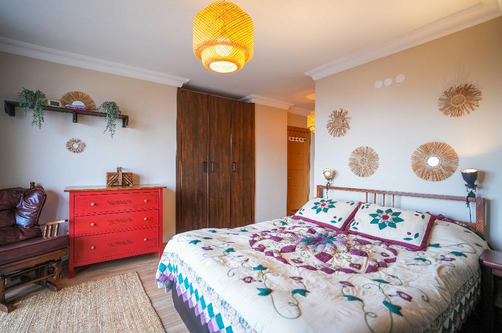 YAKACIK'TA BUTİK SİTE İÇERİSİNDE 5+2 MUHTEŞEM SATILIK VİLLA