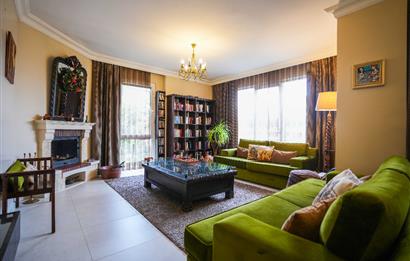 YAKACIK'TA BUTİK SİTE İÇERİSİNDE 5+2 MUHTEŞEM SATILIK VİLLA