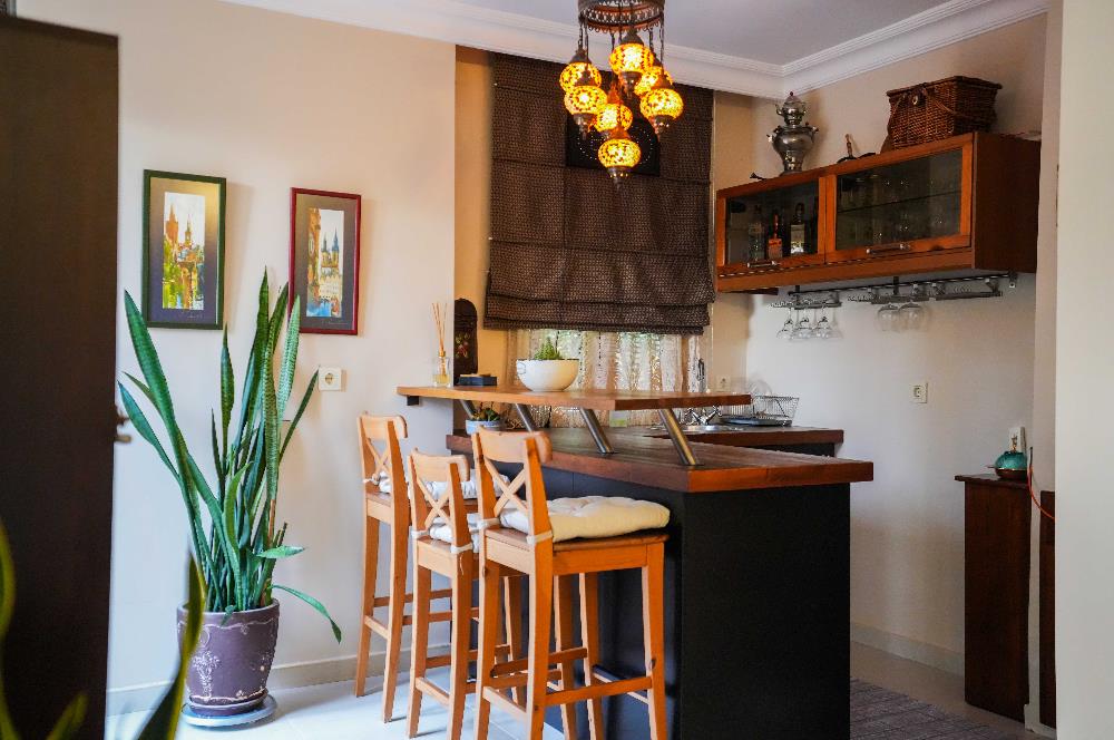 YAKACIK'TA BUTİK SİTE İÇERİSİNDE 5+2 MUHTEŞEM SATILIK VİLLA