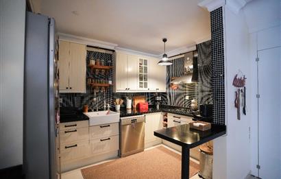 YAKACIK'TA BUTİK SİTE İÇERİSİNDE 5+2 MUHTEŞEM SATILIK VİLLA