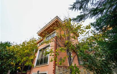 YAKACIK'TA BUTİK SİTE İÇERİSİNDE 5+2 MUHTEŞEM SATILIK VİLLA