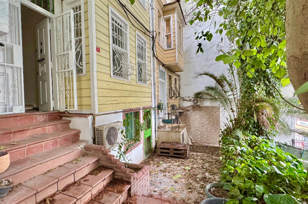 GÜMÜŞSUYU'NDA SATILIK MÜSTAKİL | 5+1 BAHÇELİ TRİPLEKS