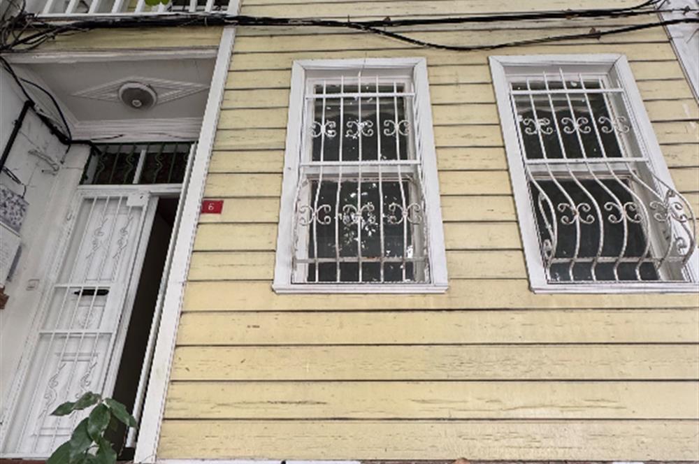 GÜMÜŞSUYU'NDA KİRALIK KOMPLE BİNA | BAHÇELİ OFİS FIRSATI