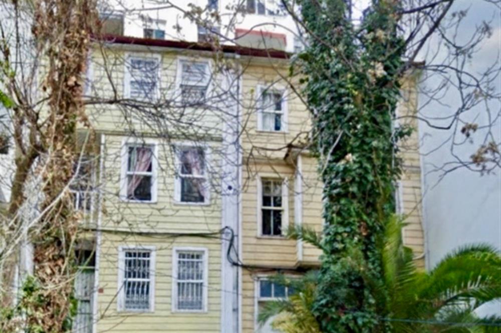 GÜMÜŞSUYU'NDA KİRALIK KOMPLE BİNA | BAHÇELİ OFİS FIRSATI