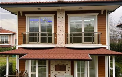 SAPANCA’NIN EN SEÇKİN BÖLGESİNDE, DOĞAYLA İÇ İÇE 4+1 LÜKS VİLLA﻿