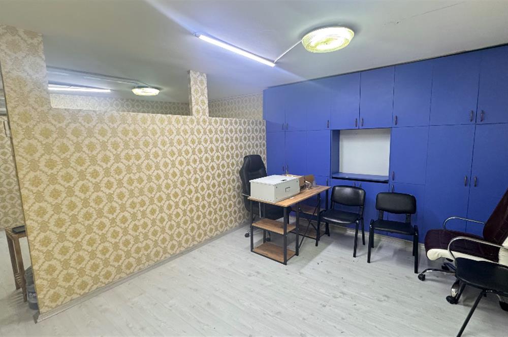 TAKSİM İSTİKLAL'DE İŞ HANINDA SATILIK 41 m2 OFİS