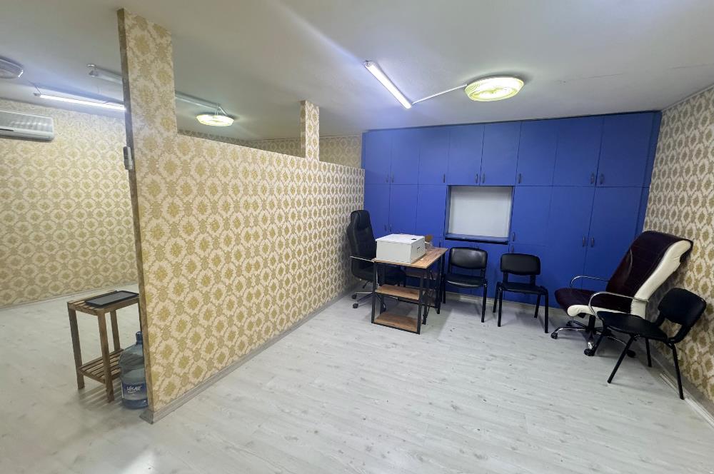 Taksim İstiklal'de Güvenlikli İş Hanında Ofis & Depo