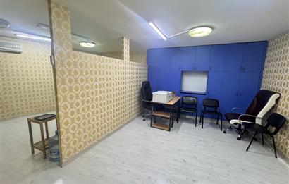 Taksim İstiklal'de Güvenlikli İş Hanında Ofis & Depo