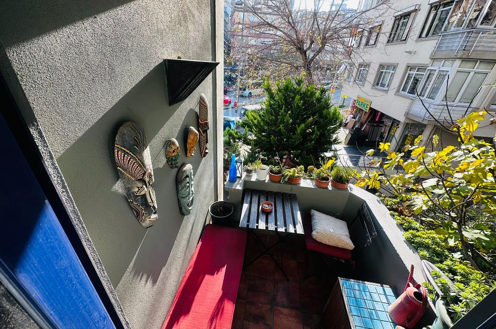 BOSTANCI KÜÇÜKYALI SINIRINDA MİNİBÜS YOLUNDA SATILIK OFİS