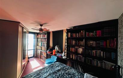 BOSTANCI KÜÇÜKYALI SINIRINDA MİNİBÜS YOLUNDA SATILIK OFİS