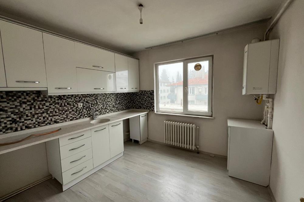 C21 BAL'DAN 52 EVLER KARAYOLLARI YANI 3+1 DAİRE