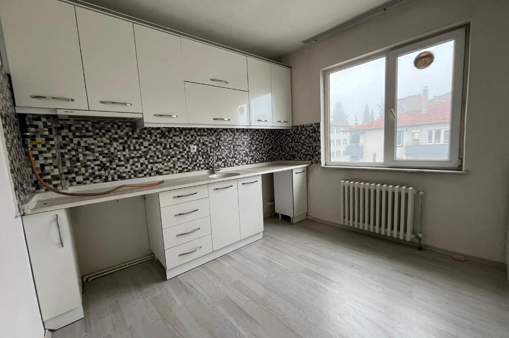 C21 BAL'DAN 52 EVLER KARAYOLLARI YANI 3+1 DAİRE