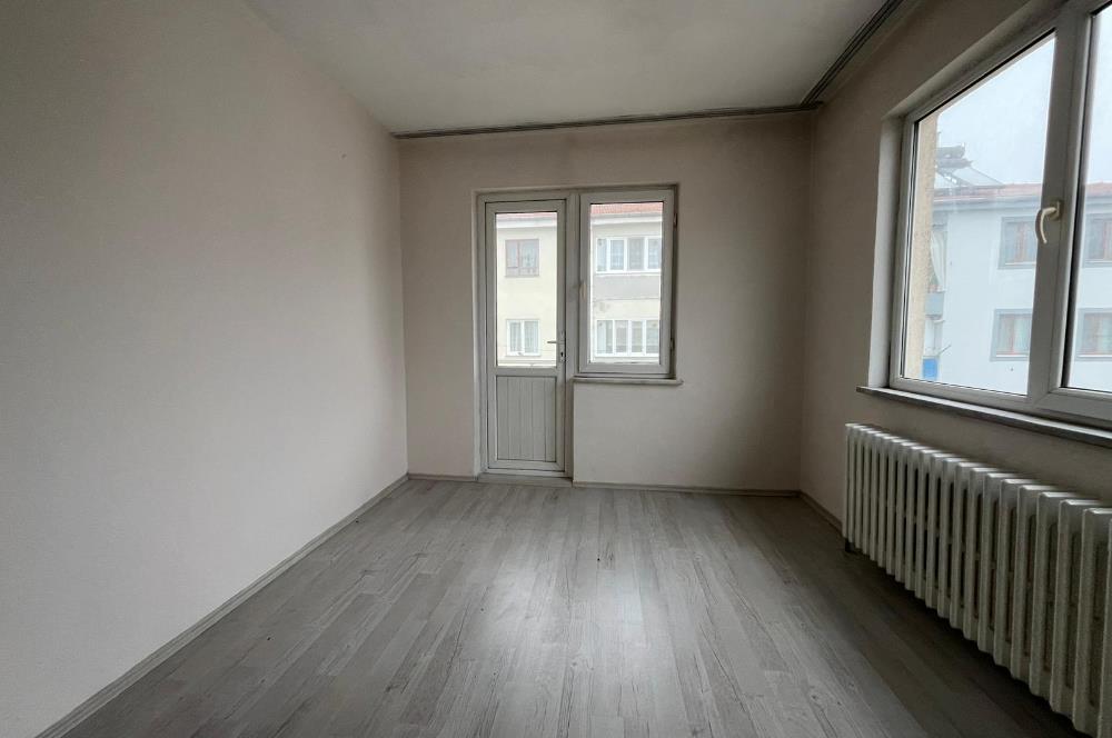 C21 BAL'DAN 52 EVLER KARAYOLLARI YANI 3+1 DAİRE