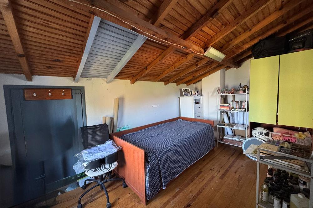 Yeni Foça Petra Koyu'nda Muhteşem Manzaralı Triplex Villa