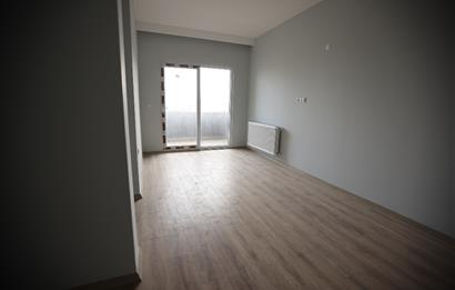 KARŞIYAKA MAHALLESİNDE TRİO VADİ SİTESİNDE KİRALIK 3+1 DAİRE