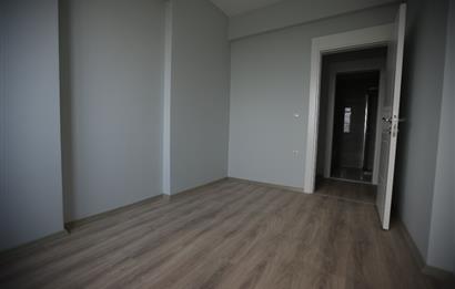 KARŞIYAKA MAHALLESİNDE TRİO VADİ SİTESİNDE KİRALIK 3+1 DAİRE