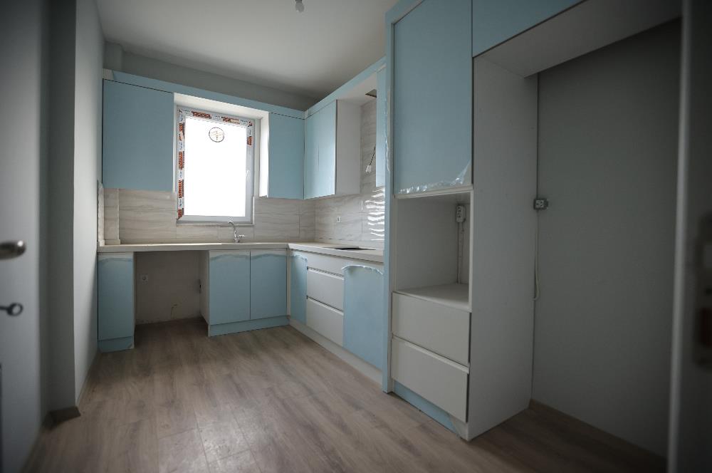 KARŞIYAKA MAHALLESİNDE TRİO VADİ SİTESİNDE KİRALIK 3+1 DAİRE