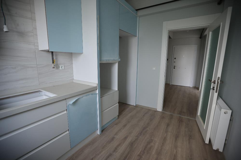 KARŞIYAKA MAHALLESİNDE TRİO VADİ SİTESİNDE KİRALIK 3+1 DAİRE