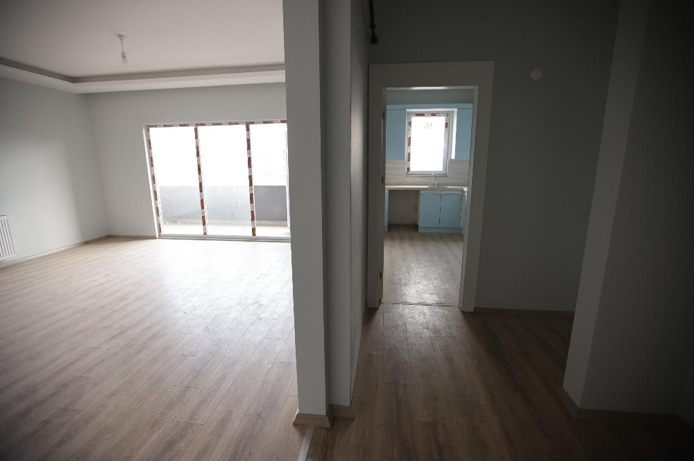 KARŞIYAKA MAHALLESİNDE TRİO VADİ SİTESİNDE KİRALIK 3+1 DAİRE