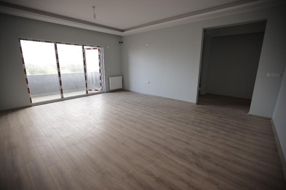 KARŞIYAKA MAHALLESİNDE TRİO VADİ SİTESİNDE KİRALIK 3+1 DAİRE