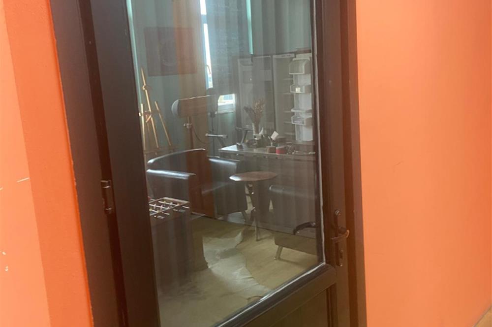 Dudullu OSB de Satılık Kurumsal Kiracılı Ticari Mülk 