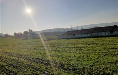 C21 LOCA'DAN BİGADİÇ ÇAMKÖY MAHALLE İÇİNDE 896,33M2SATILIK TARLA